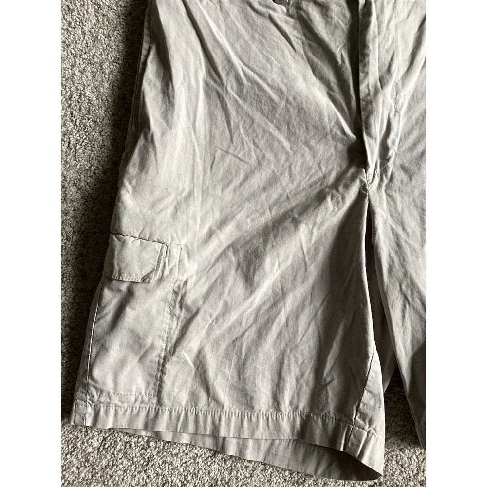DKNY MENS Khaki Gray Shorts Size 34